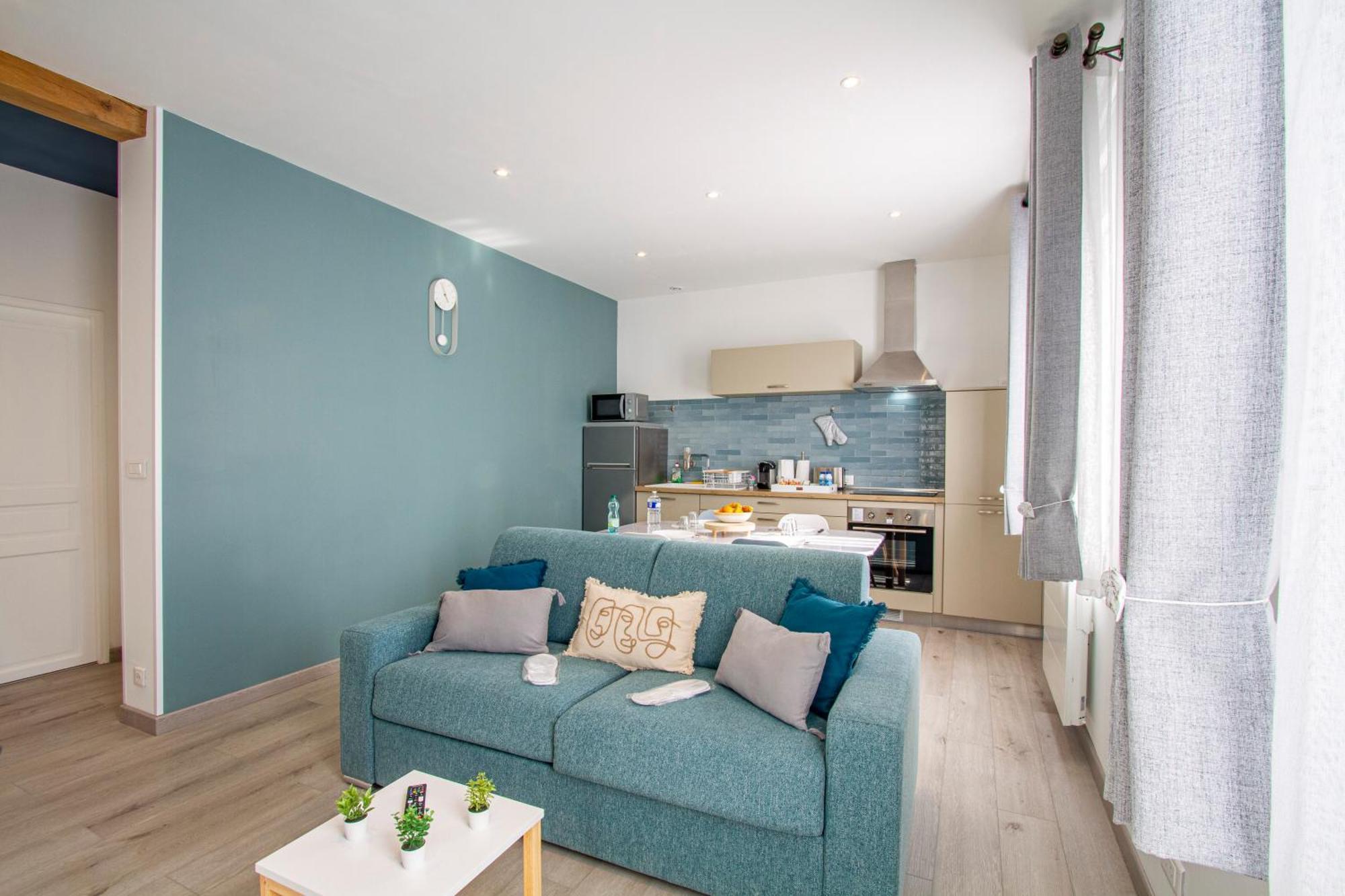 Cocon D'Hiver - Netflix & Wifi - Parking Gratuit - Check-In 24H24 - Kit Bebe Inclus - Emplacement Velos - Goodmarning Châlons-en-Champagne Kültér fotó
