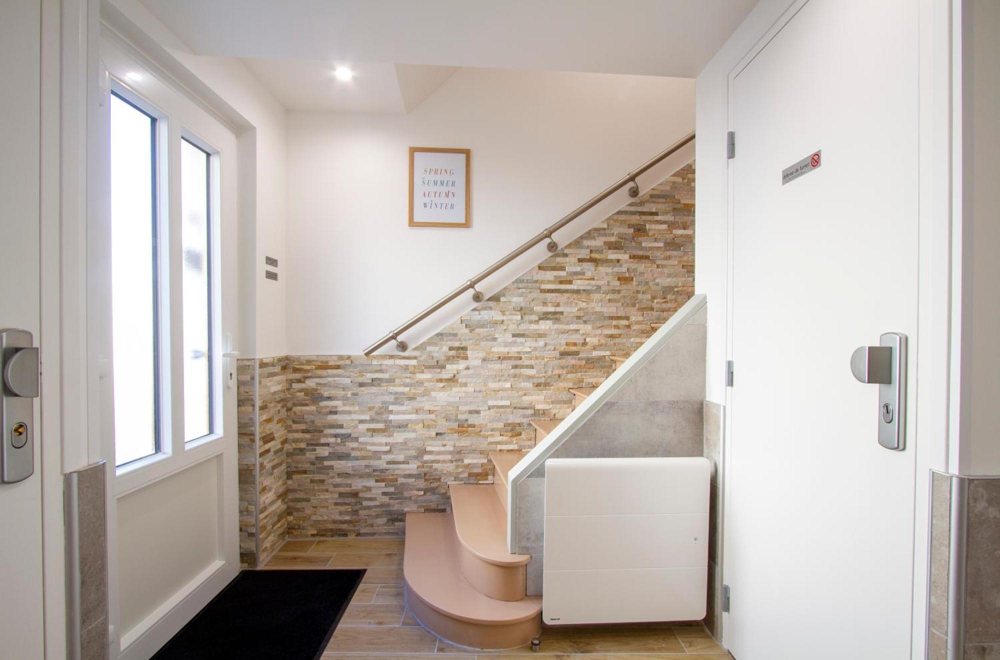 Cocon D'Hiver - Netflix & Wifi - Parking Gratuit - Check-In 24H24 - Kit Bebe Inclus - Emplacement Velos - Goodmarning Châlons-en-Champagne Kültér fotó